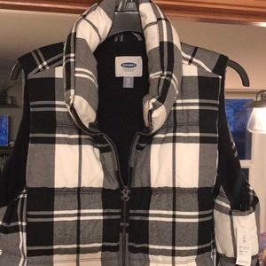 Old navy plaid puffer vest